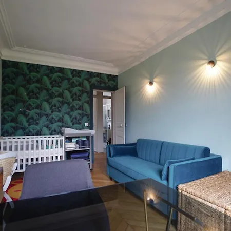 Spacious Unoverlooked Nest With Open View Апартаменты